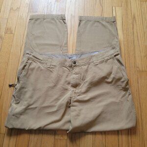 Columbia Mens Khaki Casual Pants 40W 32L Cotton & Polyester Blend Durable Design